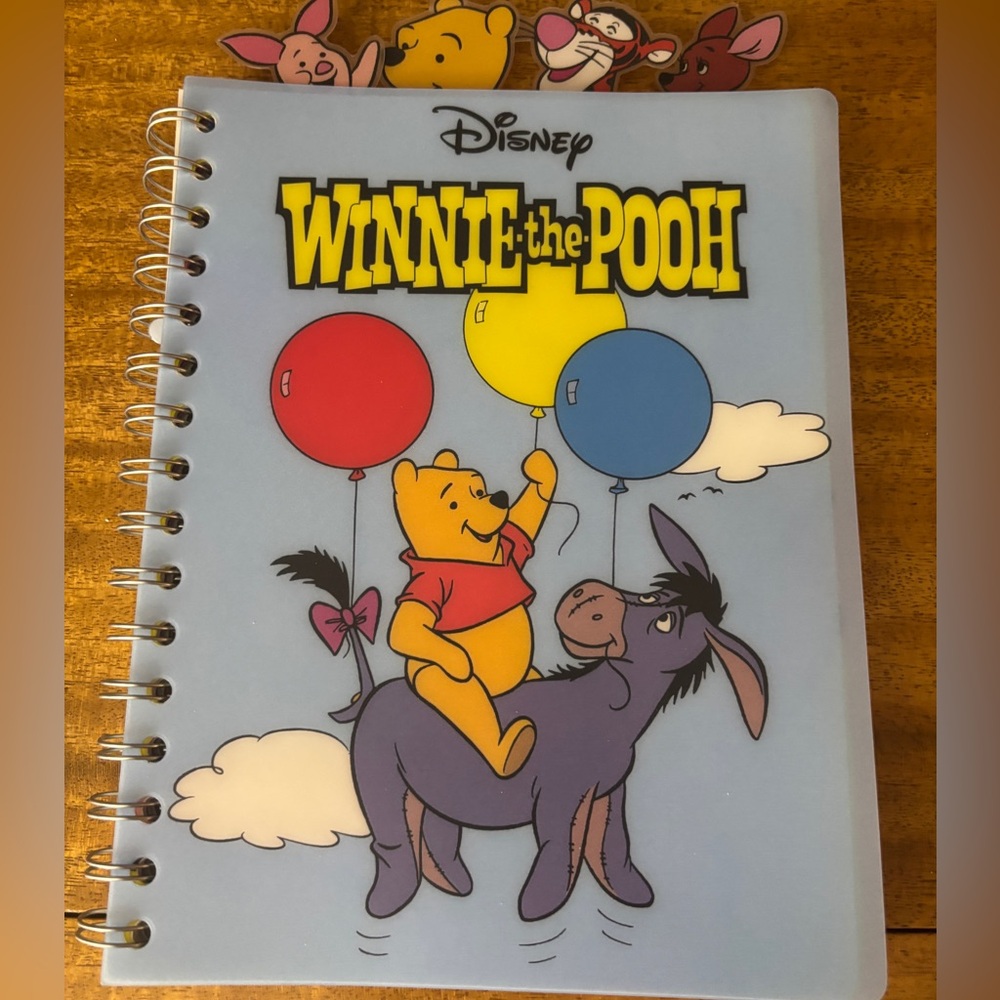 Disney Winnie the Pooh Balloon Adventure Notebook
